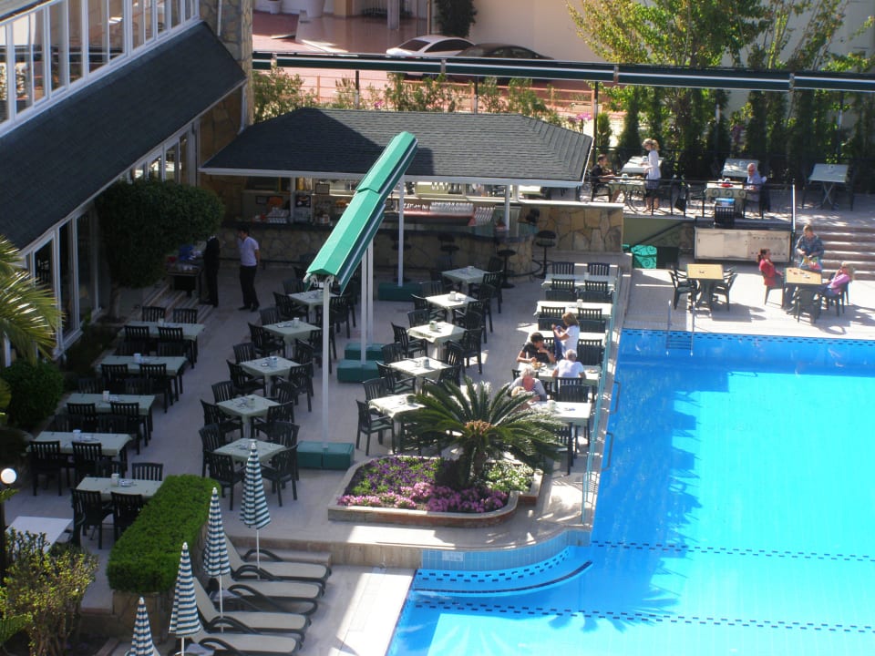 Restaurant/Bar und Pool Hotel Gardenia Beach