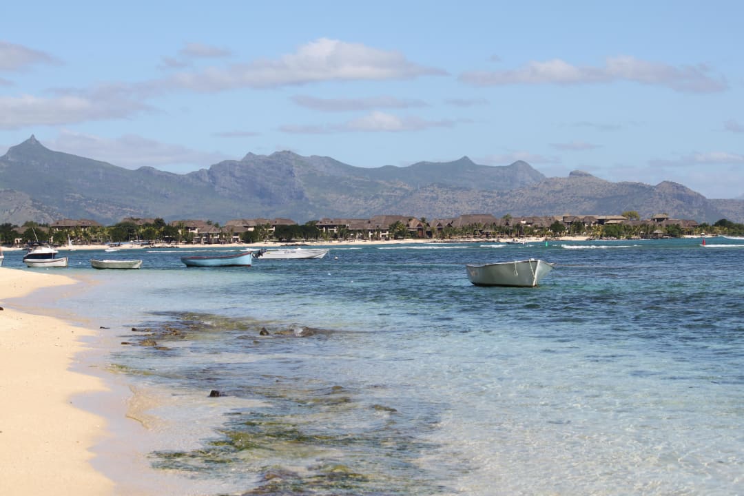 Blick vom Strand Richtung Port Louis Victoria Beachcomber Resort & Spa