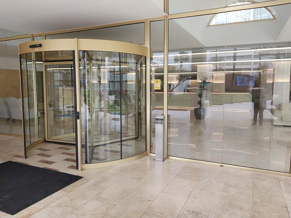 Außenansicht CM Playa del Moro