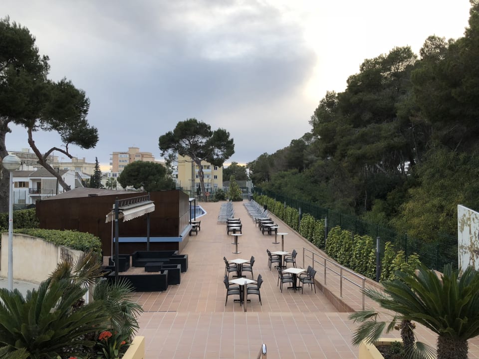 Gartenanlage Hotel Timor