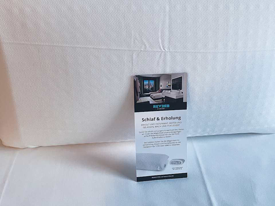 Sonstiges REVERB by Hard Rock Hamburg