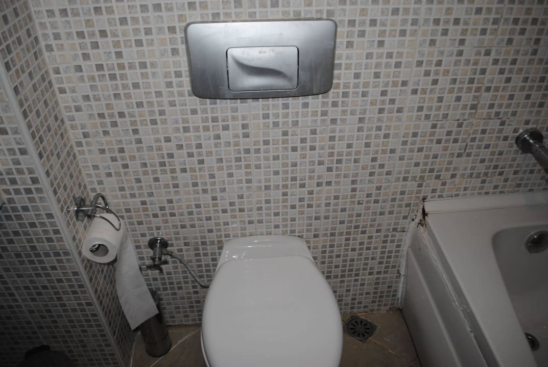 Haare, Schimmel, Dreck, Staub u.s.w. Grand Yazici Club Marmaris Palace