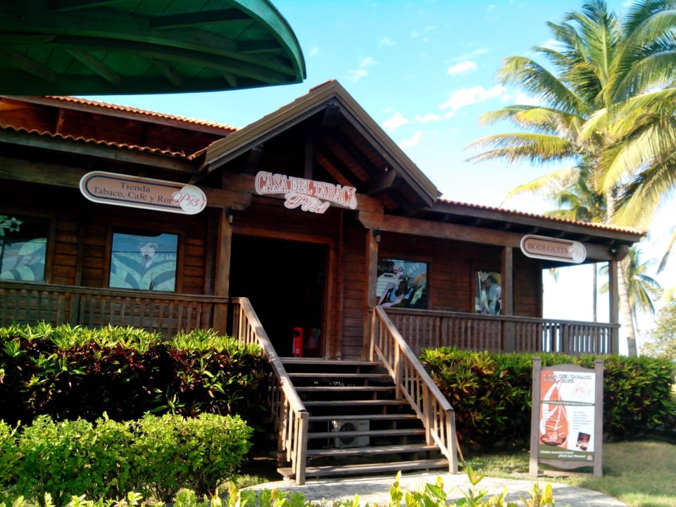 Рядом с отелем Hotel Mar del Sur