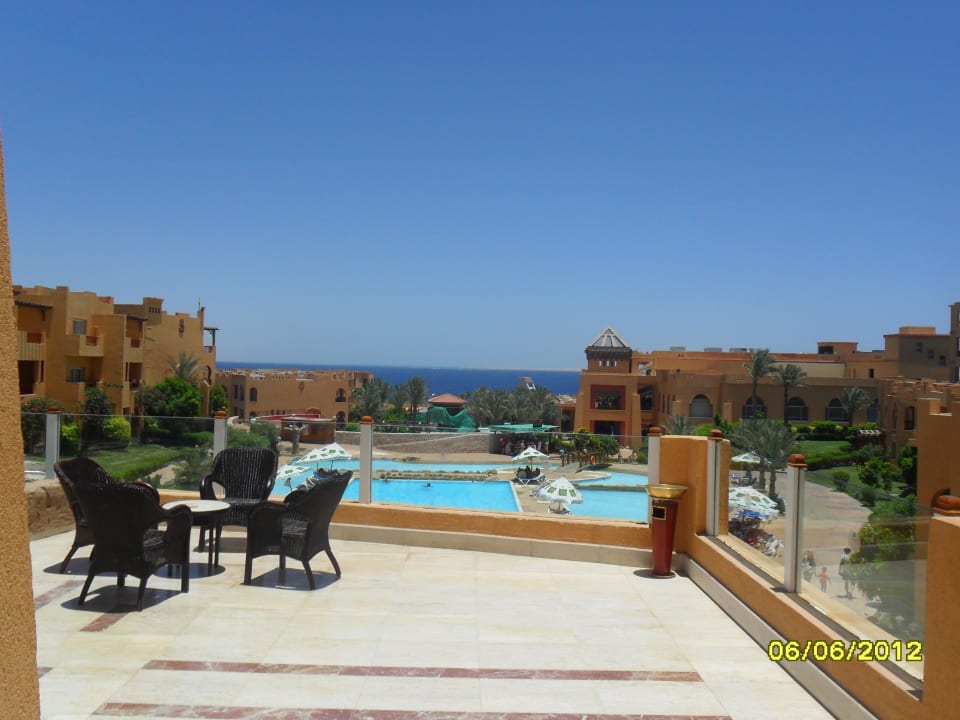 Widok z recepcji Rehana Royal Beach Resort Aqua Park & Spa