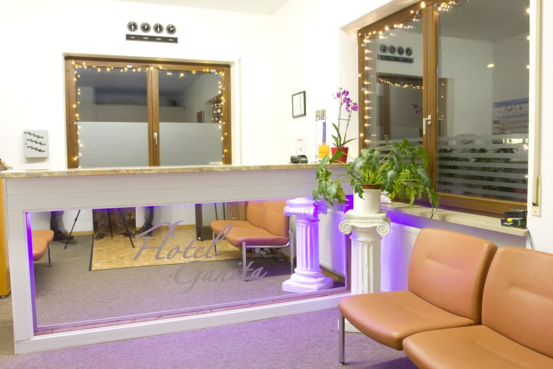 Reception Hotel Ganita