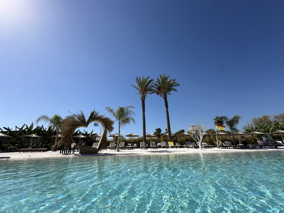 Pool Lago Hotel