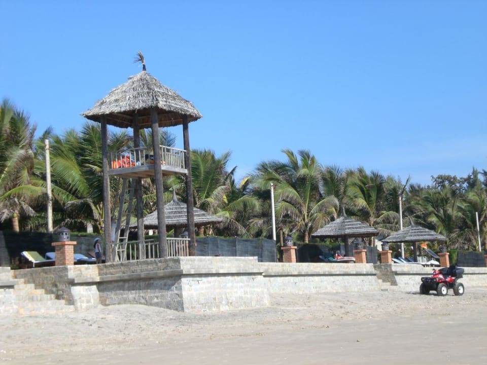 Strand Pandanus Resort