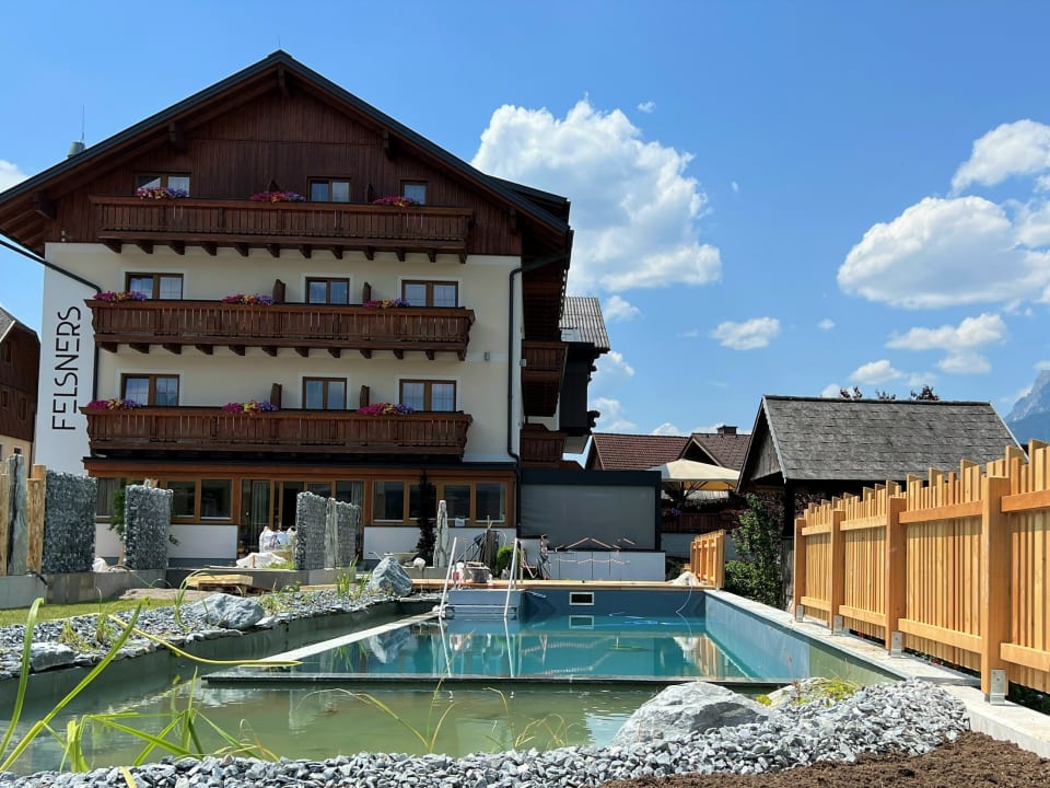 Pool Felsners Hotel & Restaurant