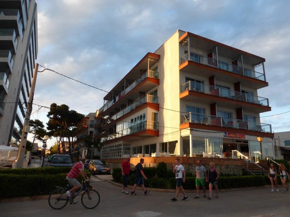 Rechts Hotel Clumba Hotel Clumba