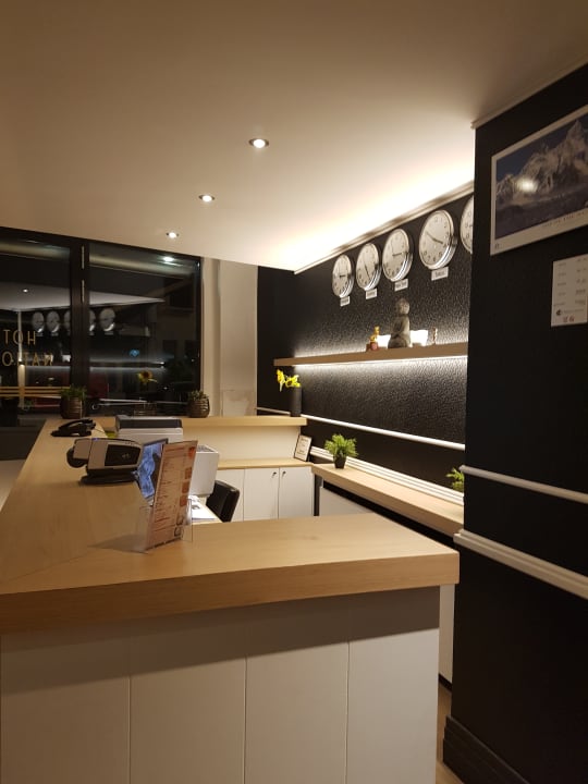 Lobby Antwerp Hotel National