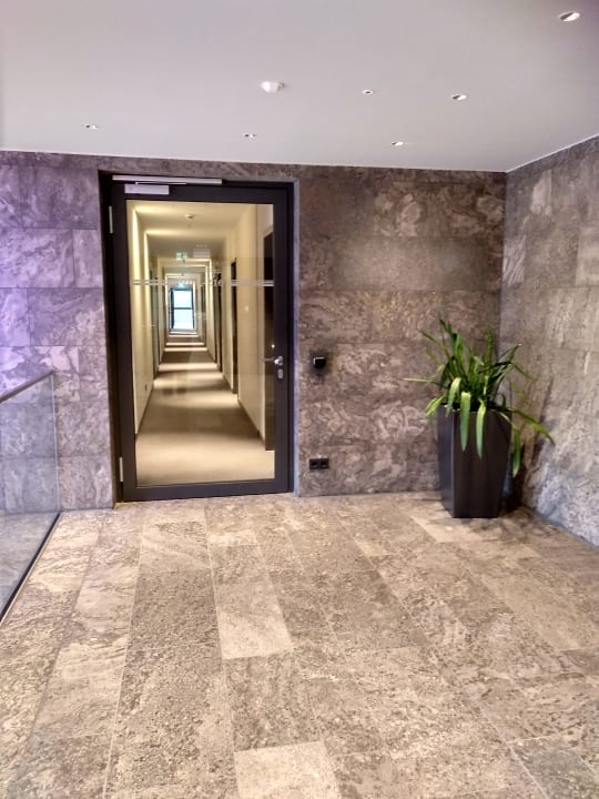 Lobby Hotel Eislinger Tor