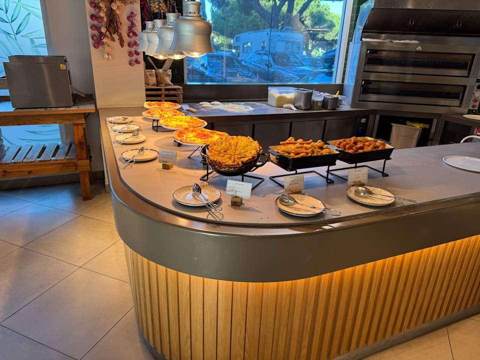 Gastro The Patio Suite Hotel