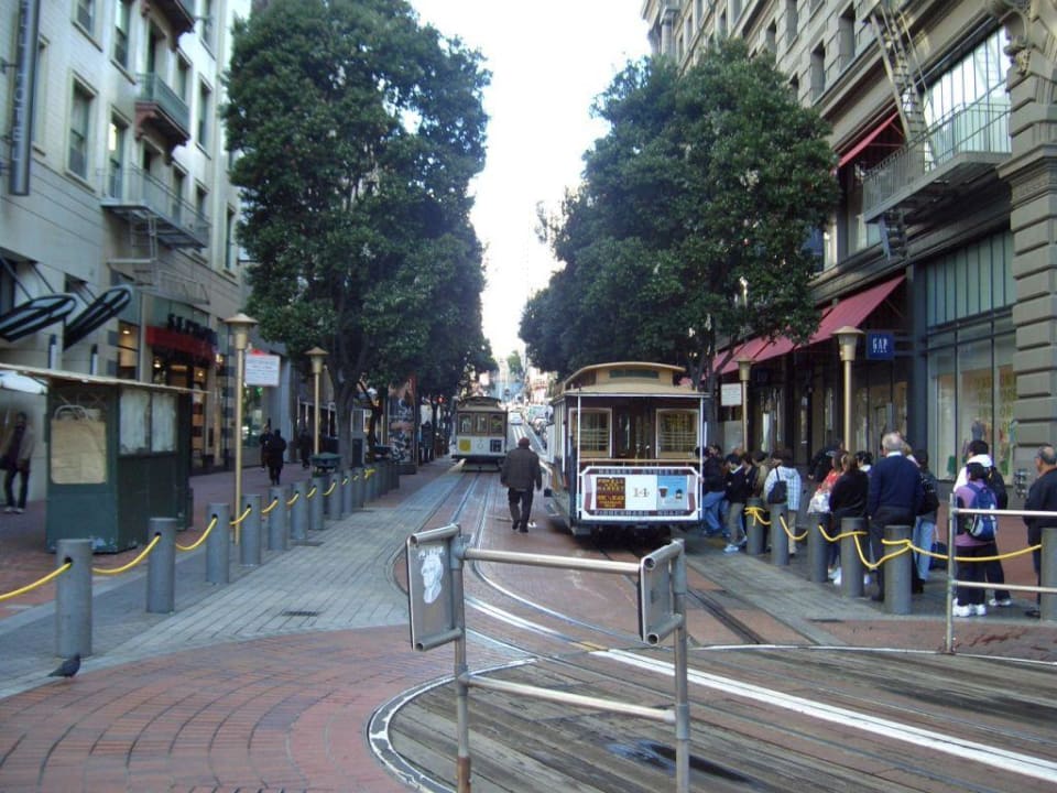 nur wenige Minuten bis zur Cabel Car San Francisco Proper Hotel