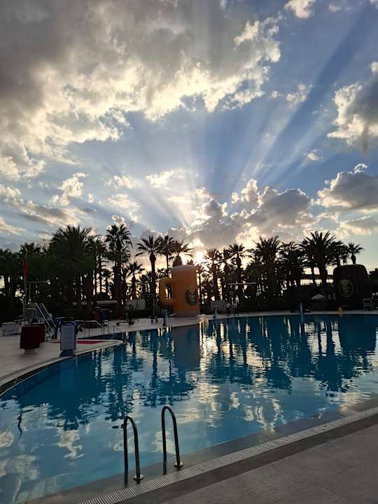 Pool Delphin Deluxe Resort