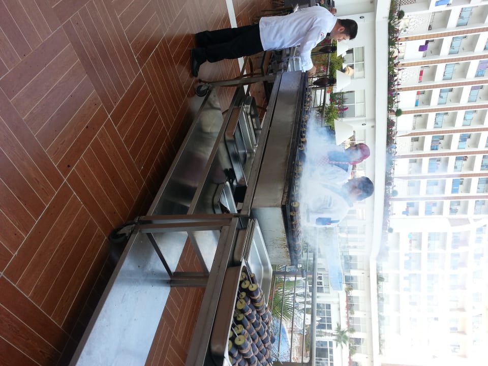Gegrillt wurde am Abend  Side Prenses Resort & Spa