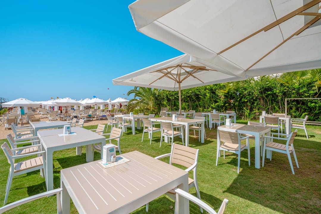 Strand Side Story Resort & Spa