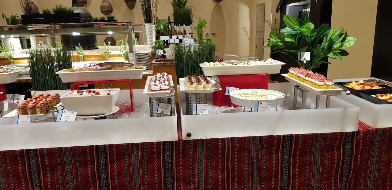 Gastro The Cove Rotana Resort