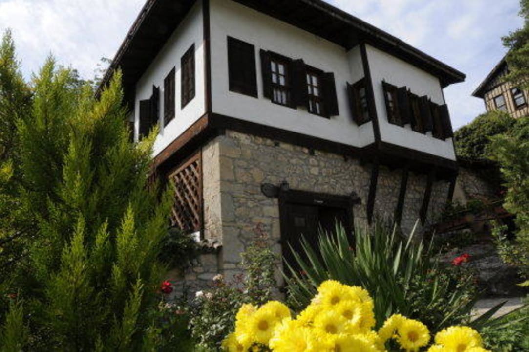 Exterior view of hotel Hotel Rasitler Bag Evi