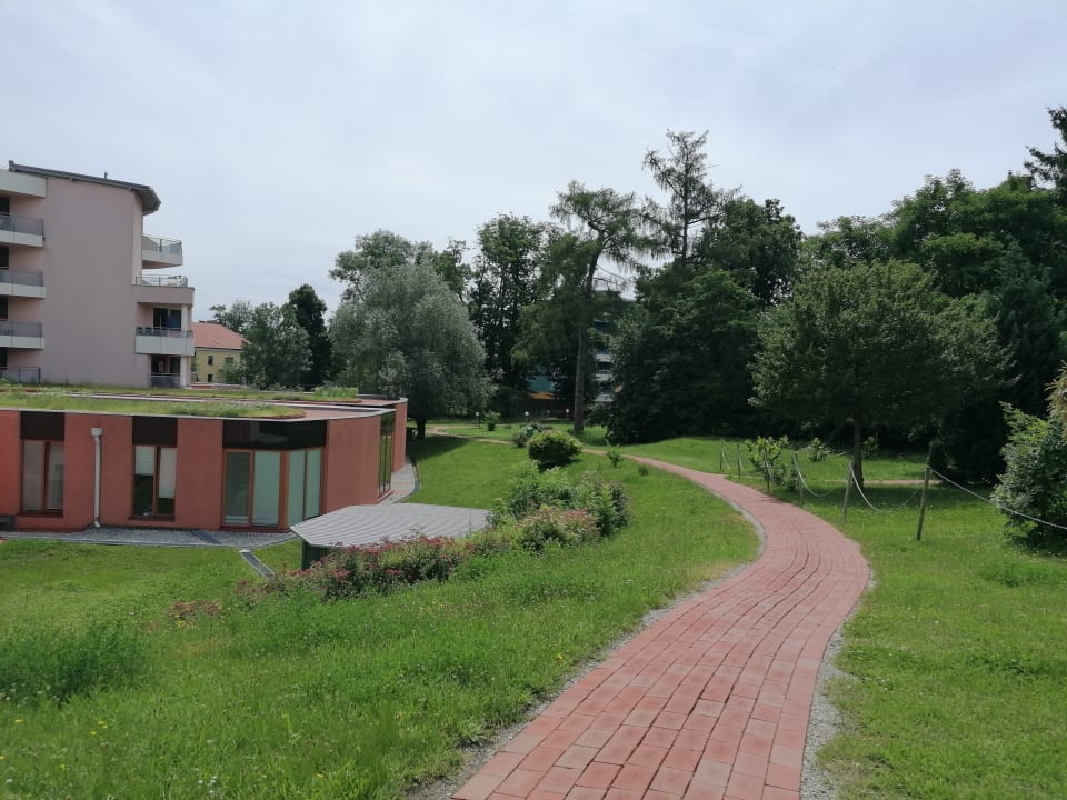 Gartenanlage Vivea Hotel Bad Vöslau