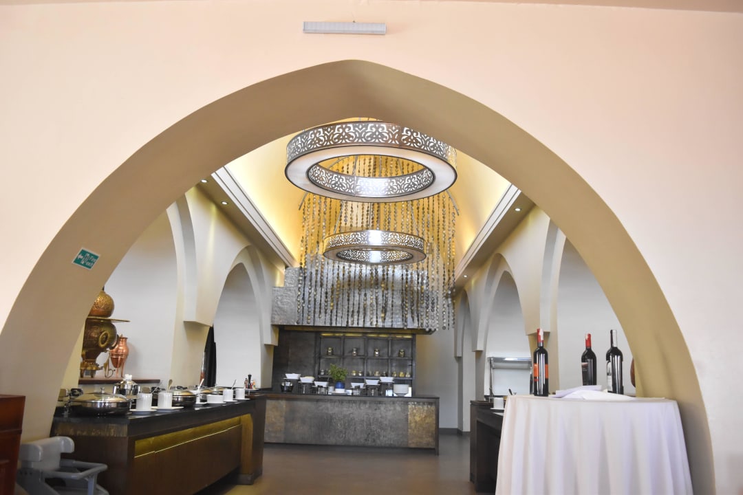 Restaurant mit Buffet Mövenpick Resort El Quseir