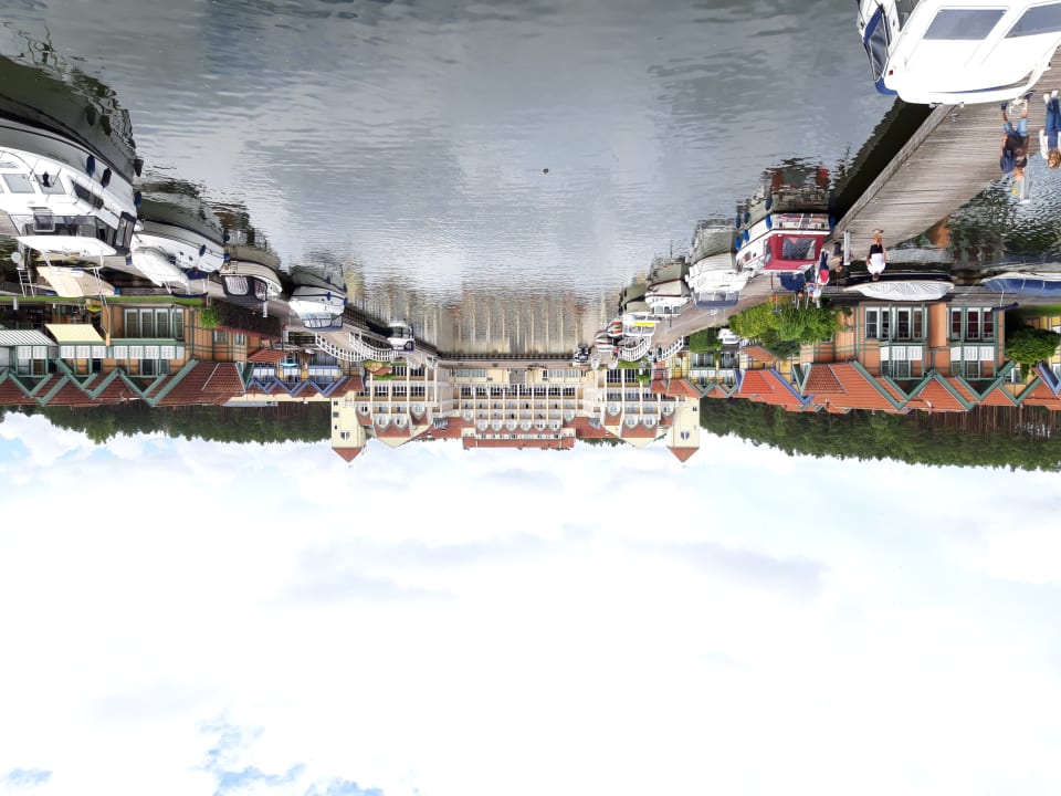 Außenansicht Marinaresort Ferienhäuser Hafendorf Rheinsberg