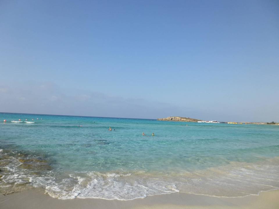 Schönes Meer Hara Nissi Beach