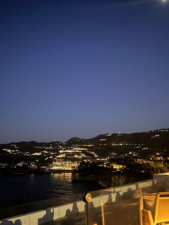 Ausblick Peninsula Resort & Spa