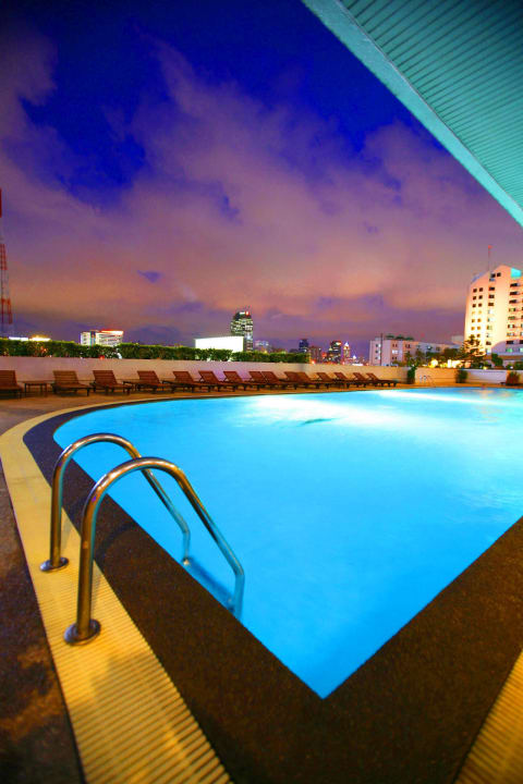 Health Club  Golden Tulip Sovereign Hotel