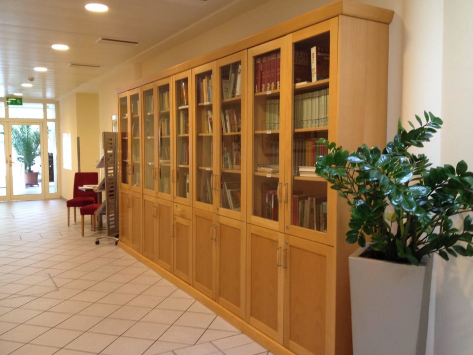 Bibliothek zur freien Verfügung CURHAUS Bad Mühllacken