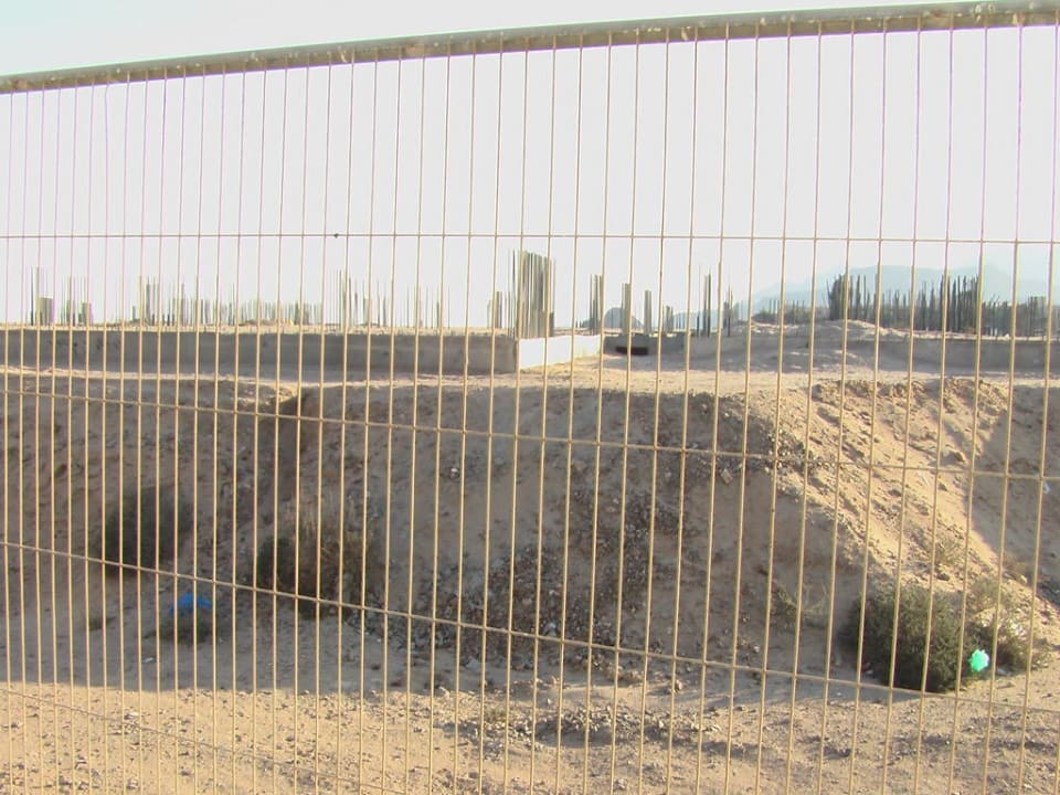 Baustelle ruht Hotel Le Meridien Al Aqah Beach Resort