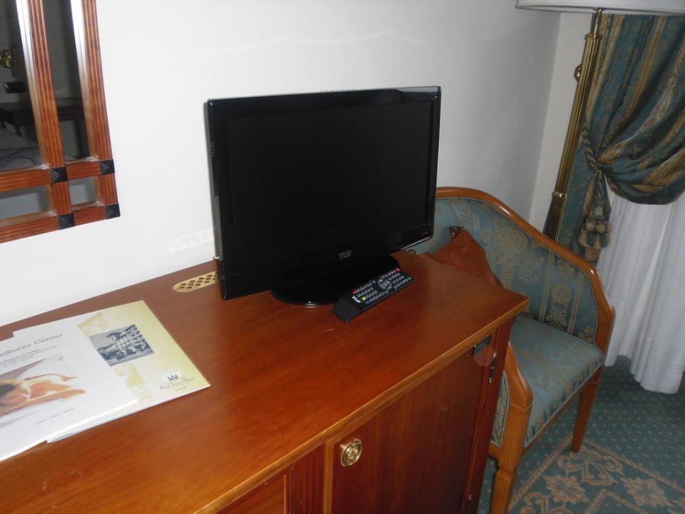 Fernseher Hotel Savoy Palace