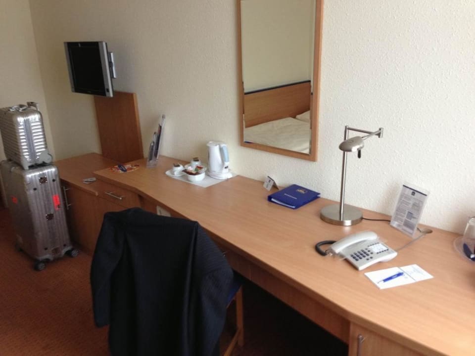 Arbeitsbereich. Best Western Macrander Hotel Frankfurt/Kaiserlei