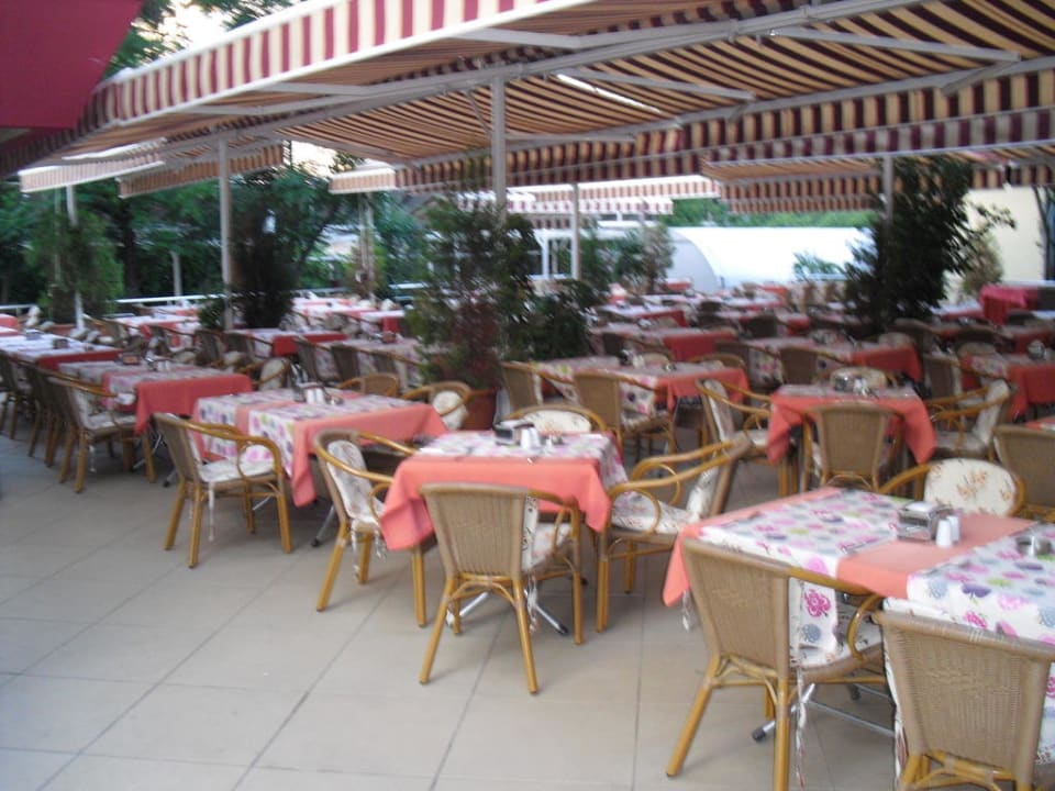 Außenbereich Restaurant Hotel Orfeus Park