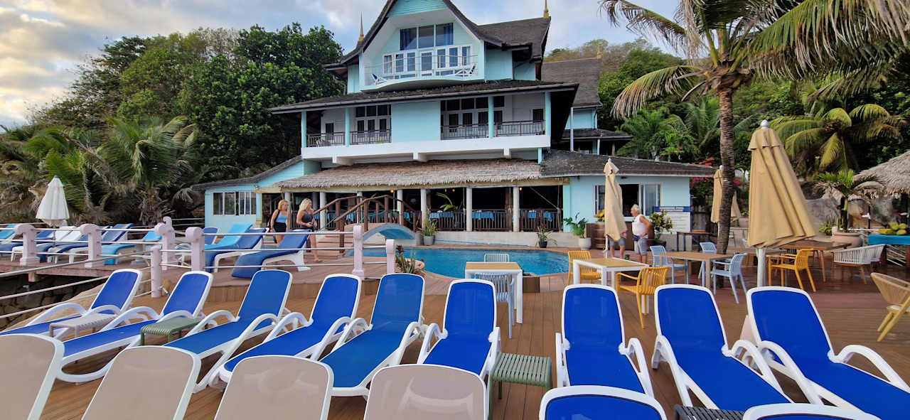 Außenansicht Hotel Patatran Village