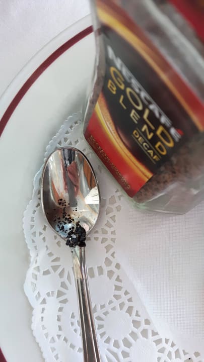 In einer Woche wurde dieser Löffel nicht gereinigt Constantinou Bros Athena Beach Hotel