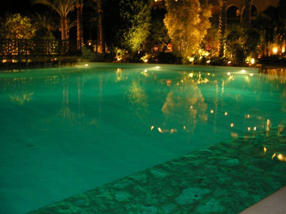 Pool bei Nacht Makadi Palace