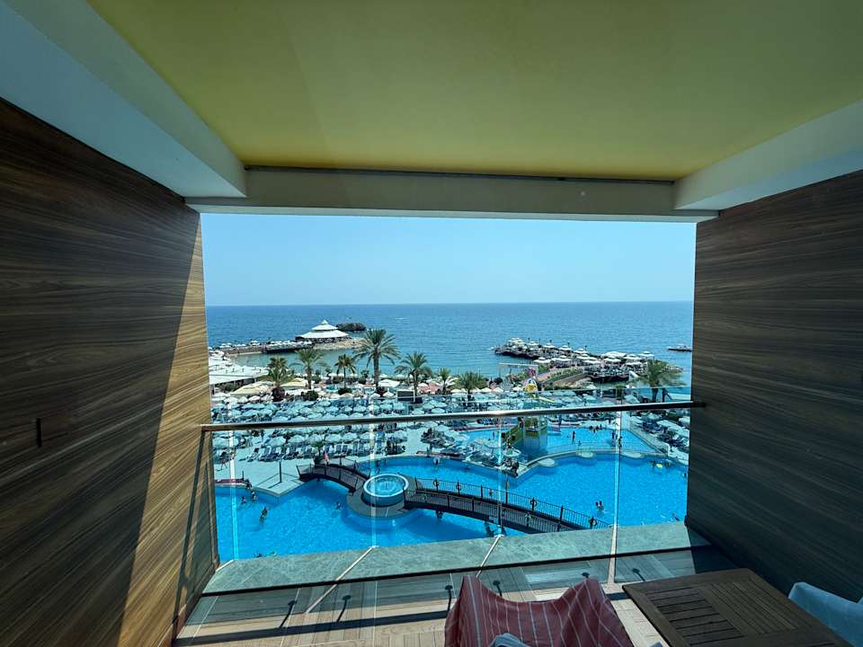 Ausblick Granada Luxury Okurcalar