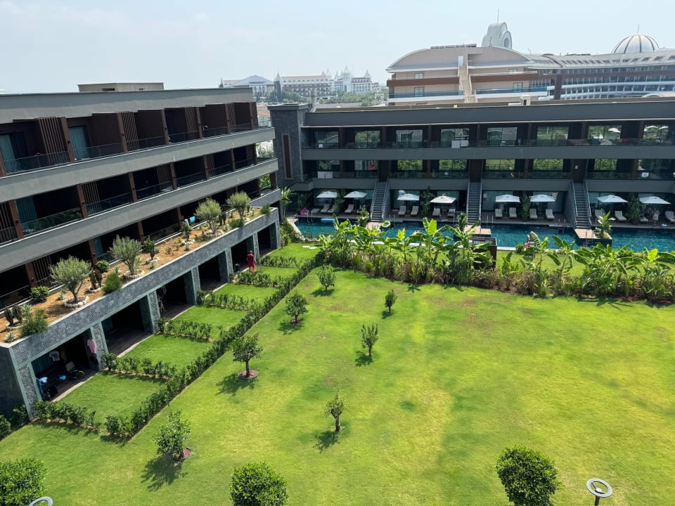 Gartenanlage Jacaranda Luxury Resort