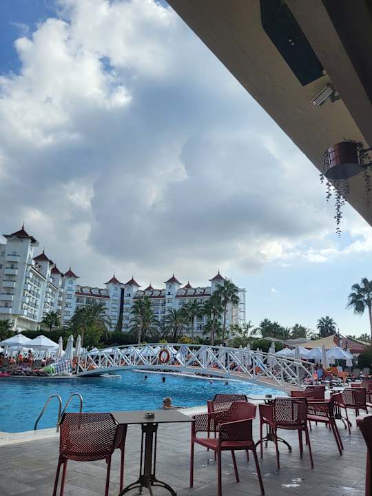 Pool Side Mare Resort & Spa