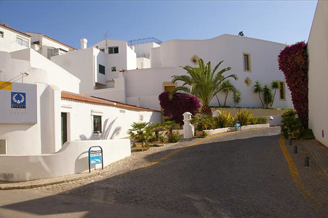 Eingang ins Tivoli Tivoli Lagos Algarve Resort