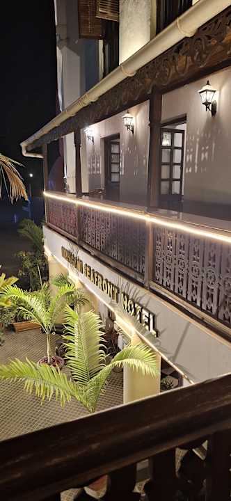 Außenansicht Mizingani Seafront Hotel