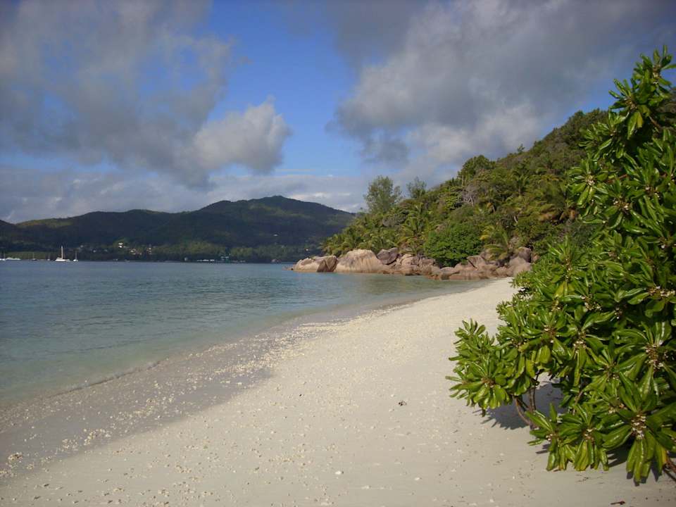 Strand Hotel New Emerald Cove