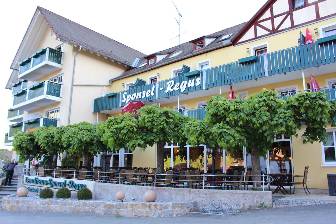 Außenansicht Landhaus Sponsel-Regus