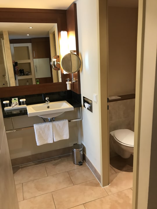 Zimmer Lindner Hotel Hamburg Am Michel, part of JdV by Hyatt