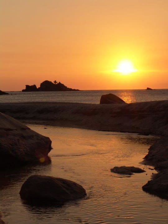 Sonnenuntergang am Strand Pousada Aparas