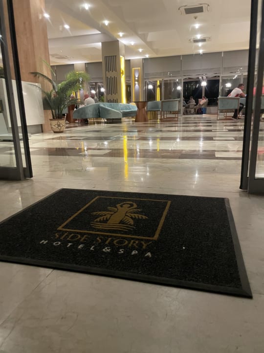 Lobby Side Story Resort & Spa