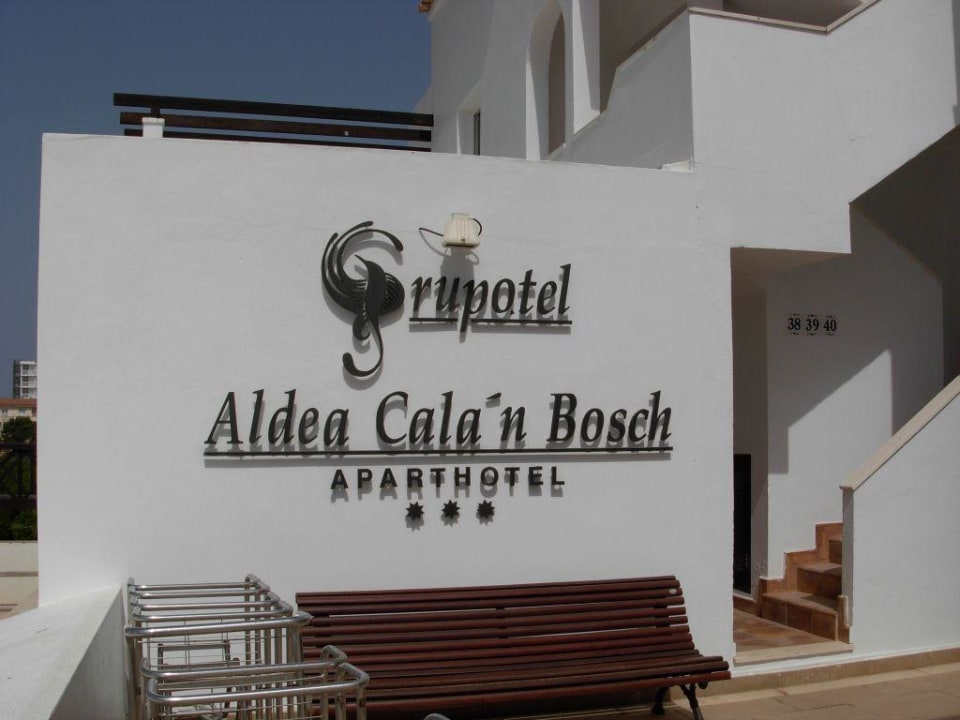 Eingangsbereich Grupotel Aldea Cala'n Bosch