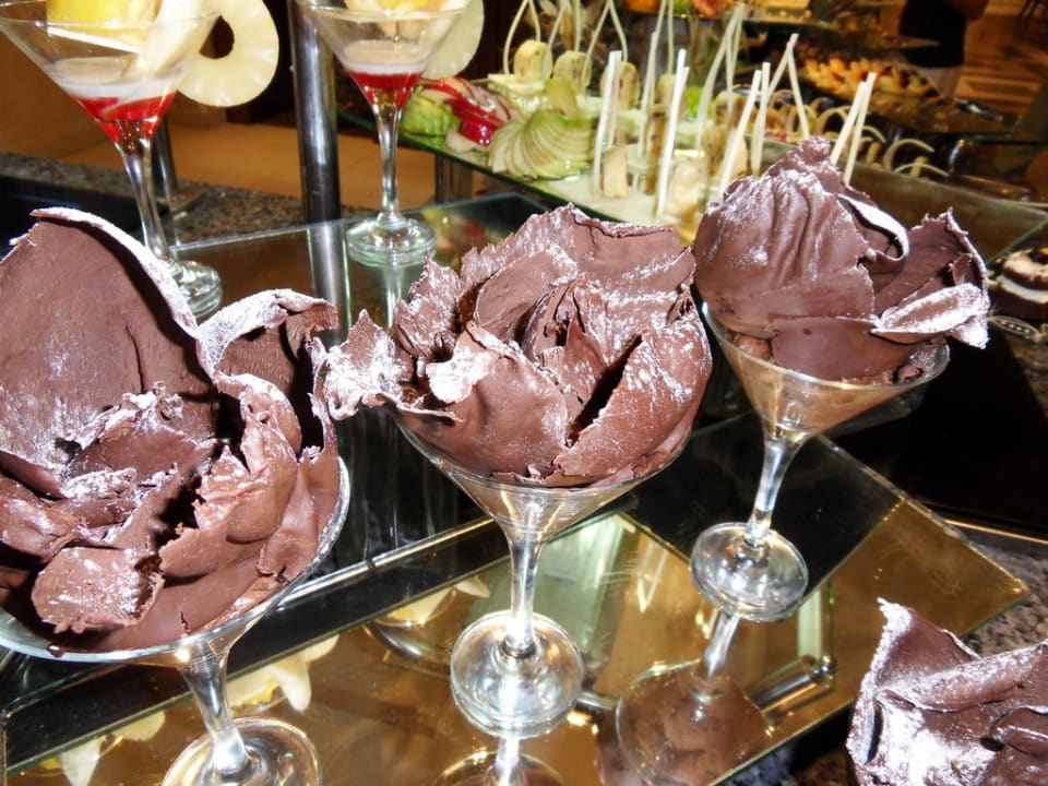 Dessert Premier Le Reve Hotel & Spa