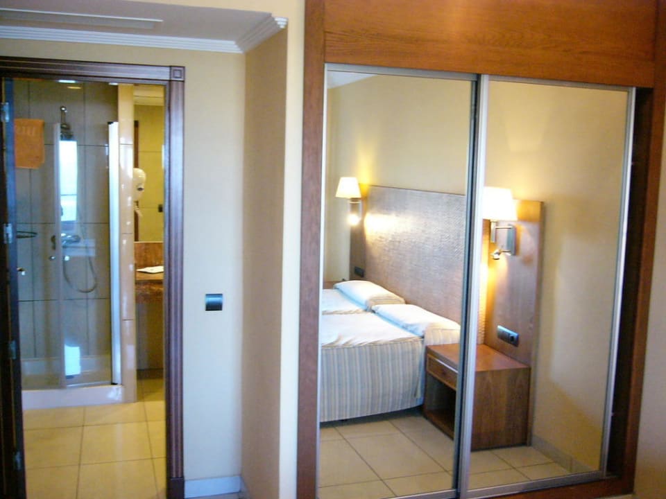 Blick vom Schlafzimmer ins Bad Hotel Riu Buenavista