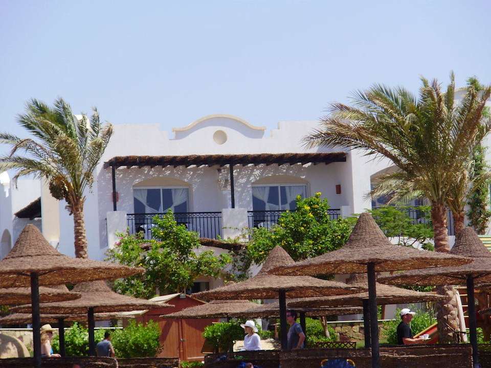 Hotelansicht vom Strand aus JAZ Dahabeya